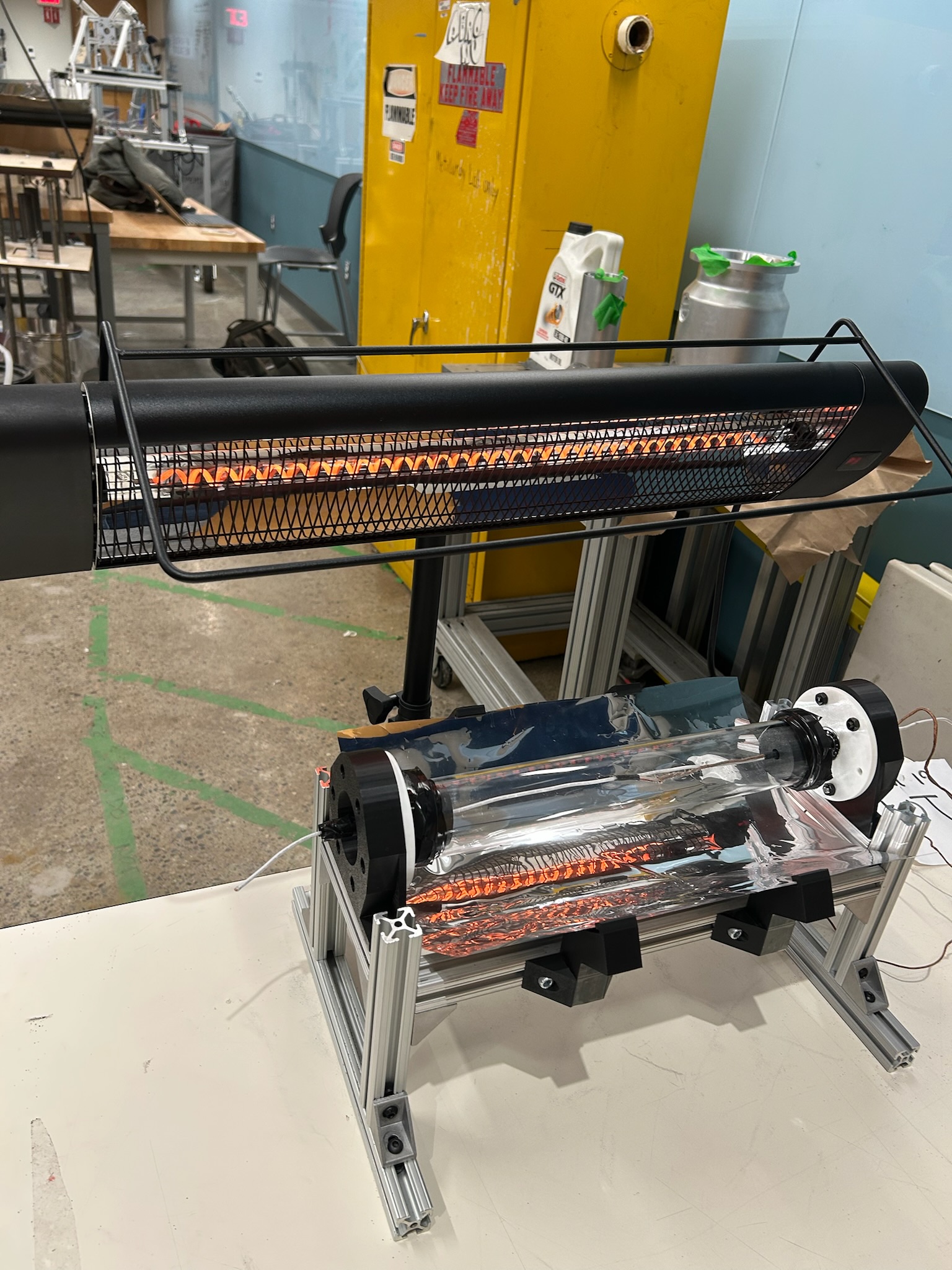 Fixture test setup with heat lamp